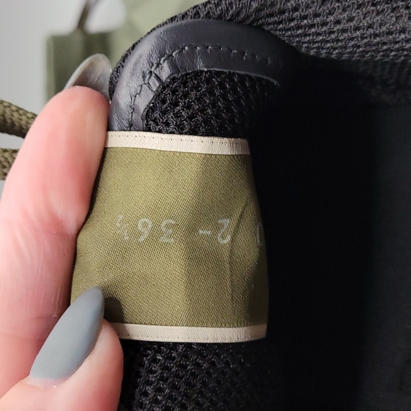 COPY - Valentino Rockstud Camo Sneakers - Picture 5 of 9